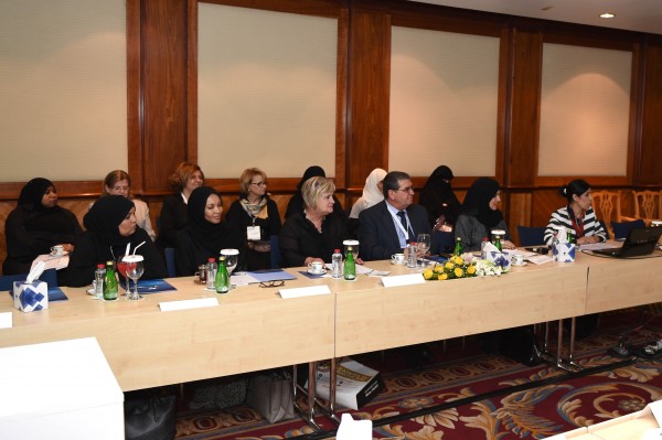 استعرض توجهات وخطط المجلس 2016 -2018 هيا بنت الحسين تترأس اجتماع مجلس الإمارات للتمريض والقِبَالة